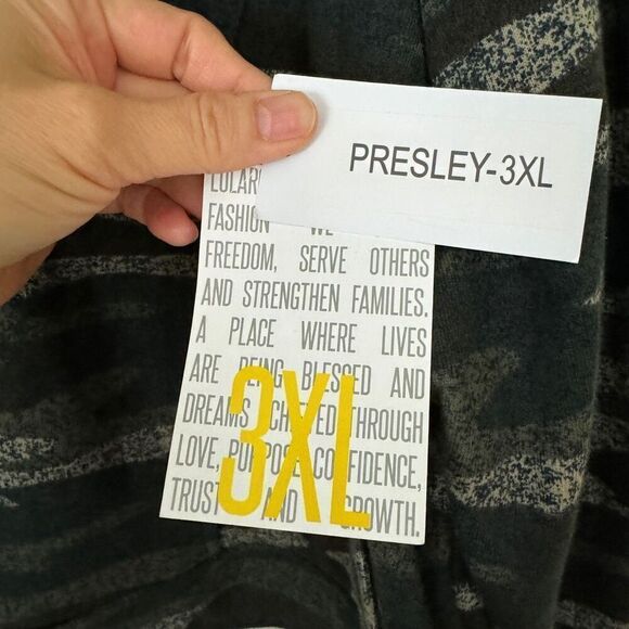 Lularoe Presley Moto Jacket - Size 3XL - Picture 10 of 11